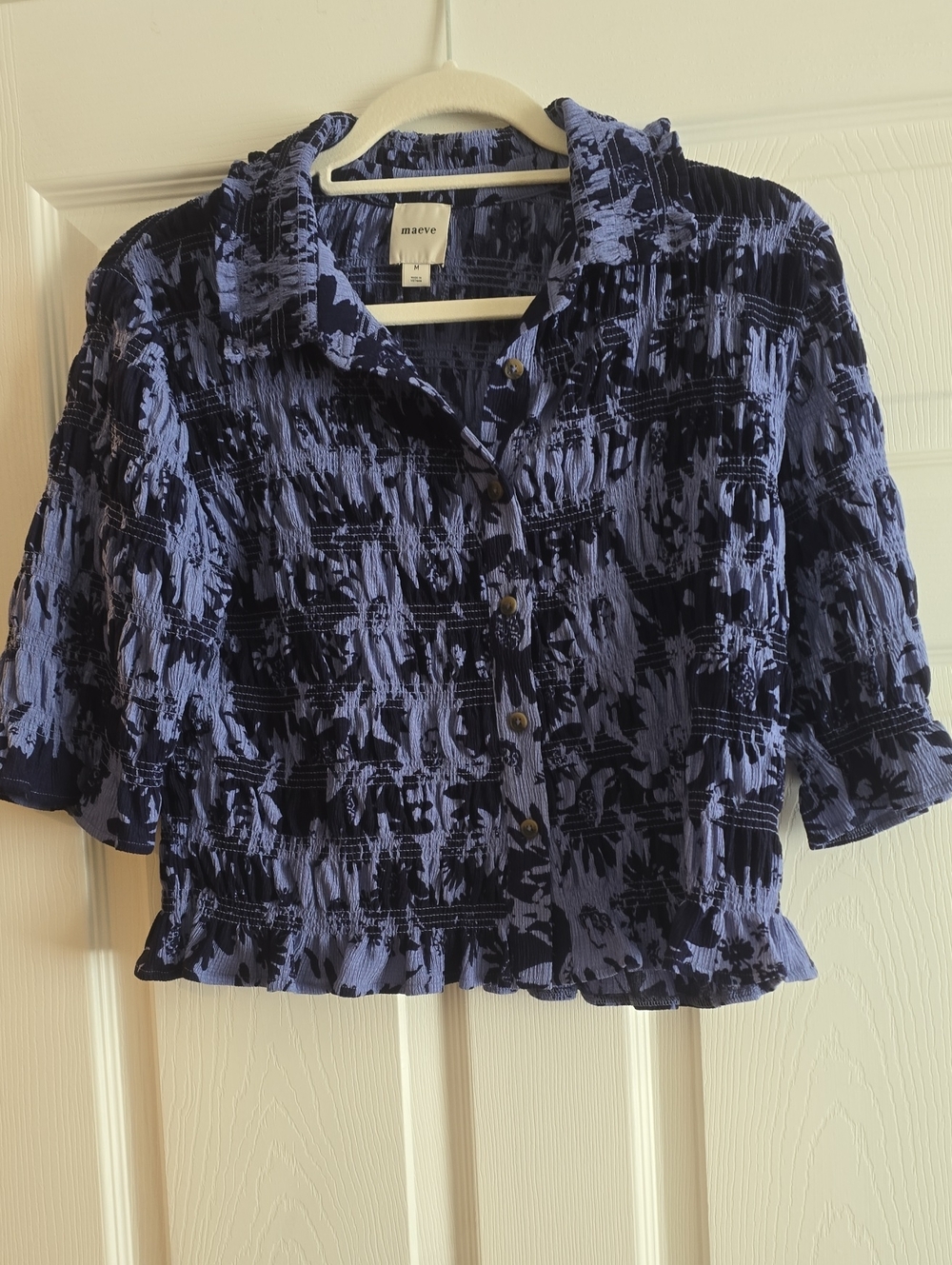Anthropologie Maeve Navy and Light Blue Crinkled Button-Front Blouse